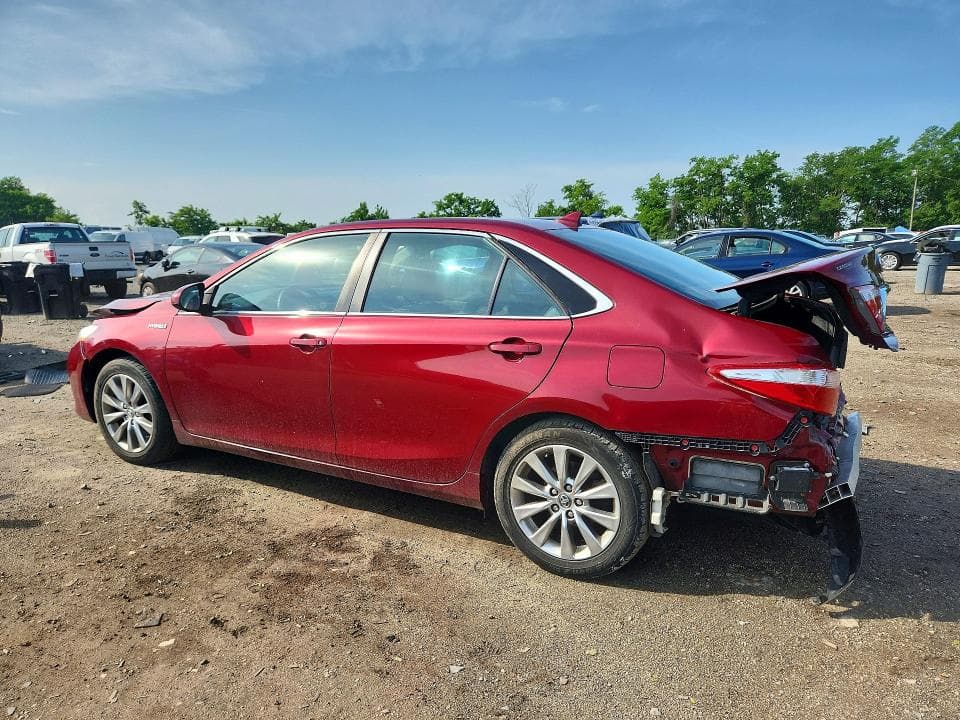 2017 TOYOTA CAMRY HYBRID XLE 2