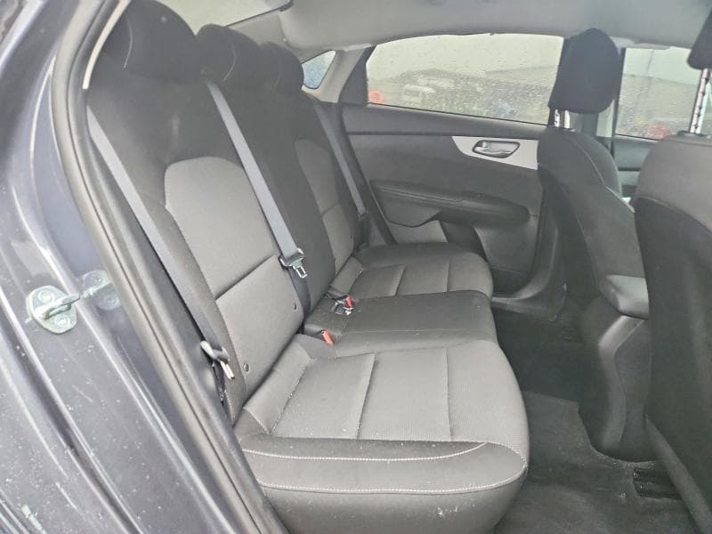 2023 KIA FORTE LX 10