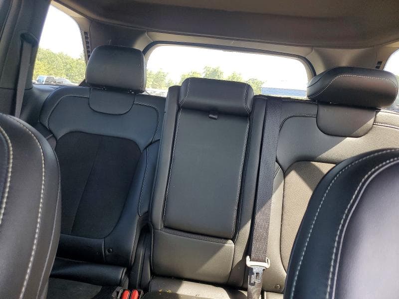 2025 JEEP GRAND CHEROKEE LAREDO 10