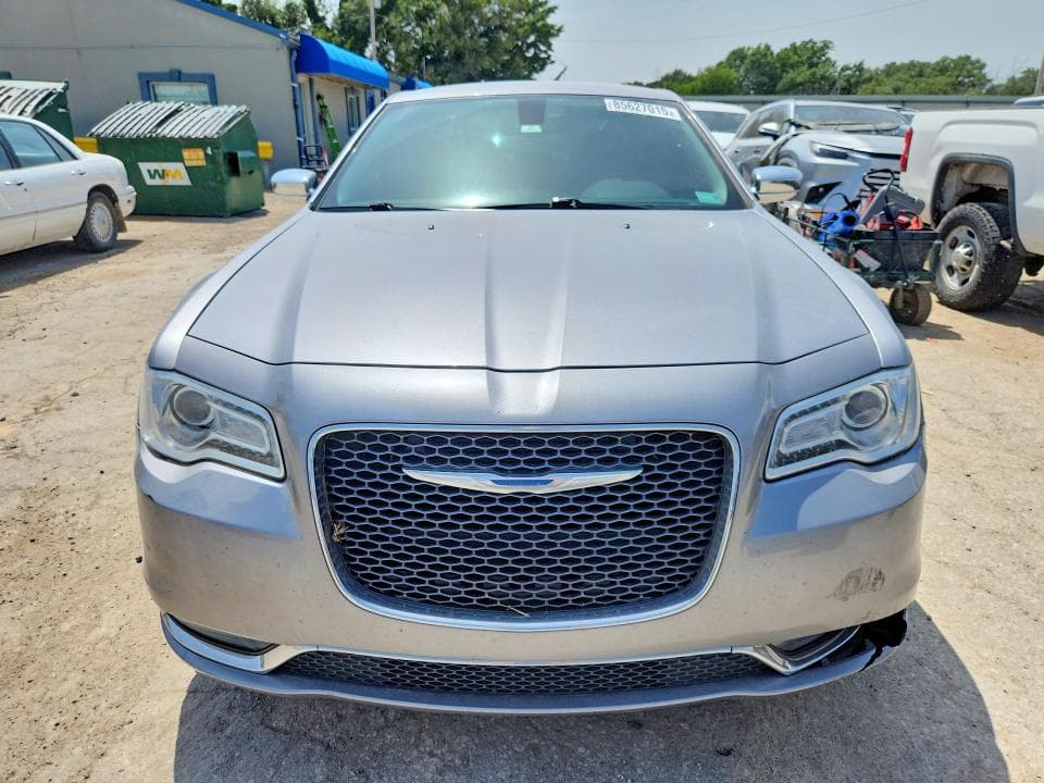 2018 CHRYSLER 300 LIMITED 5