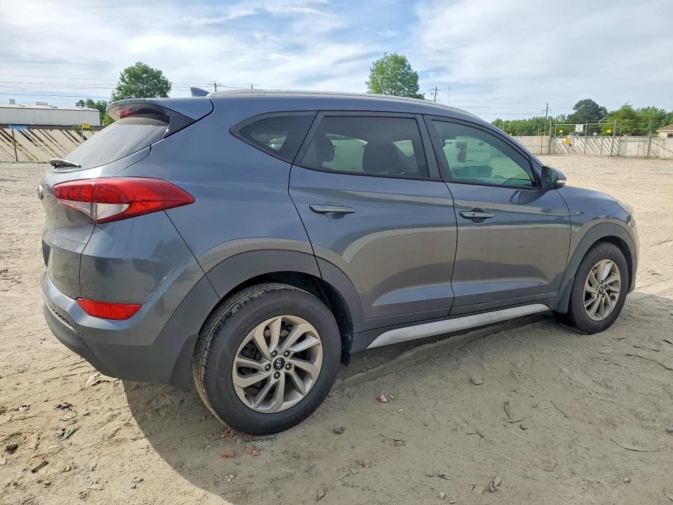 2017 HYUNDAI TUCSON SE PLUS 3