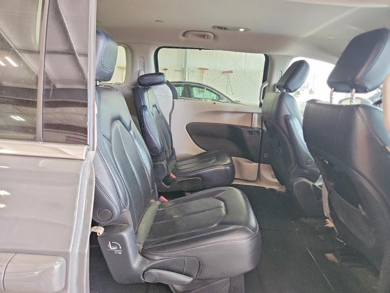 2021 CHRYSLER PACIFICA TOURING L 11