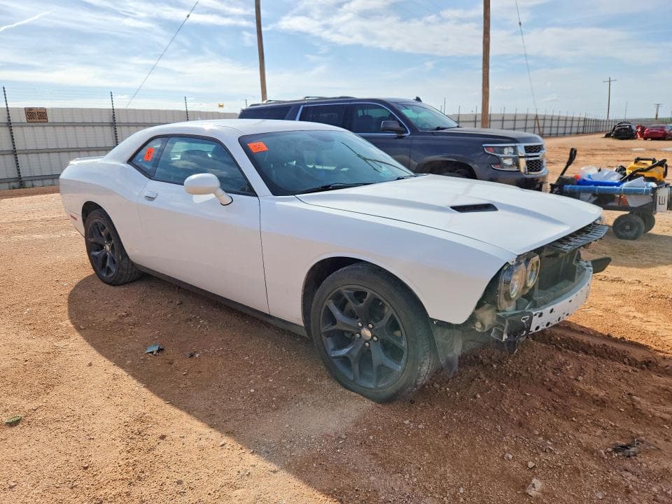 2018 DODGE CHALLENGER SXT 4