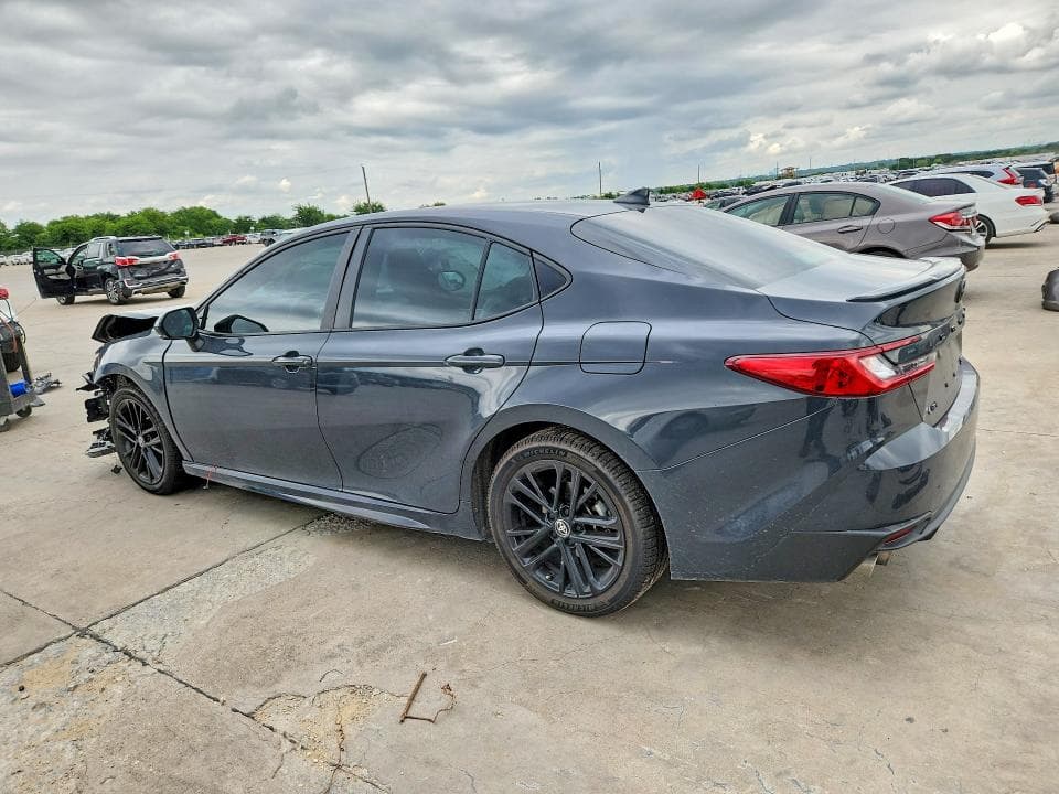 2025 TOYOTA CAMRY SE 2