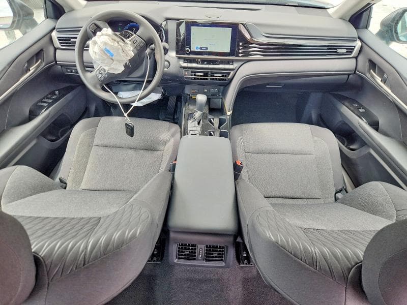 2026 TOYOTA CAMRY LE 8