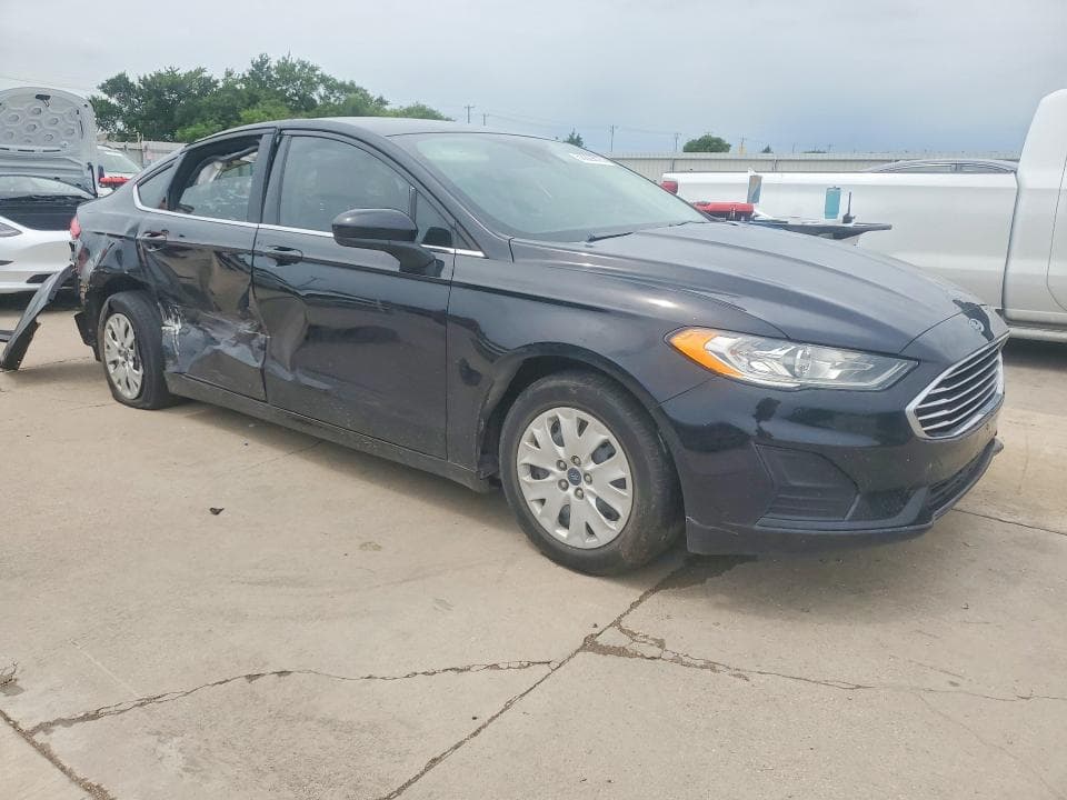 2019 FORD FUSION S 4