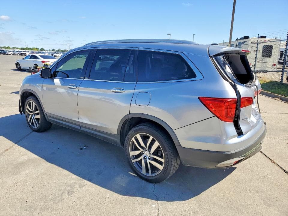 2017 HONDA PILOT ELITE 2