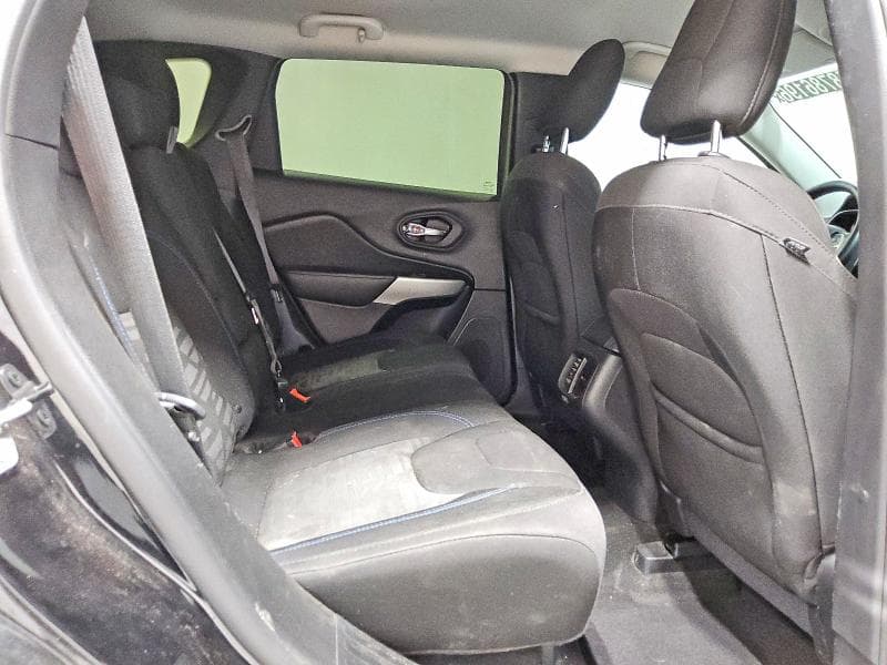 2019 JEEP CHEROKEE LATITUDE 11