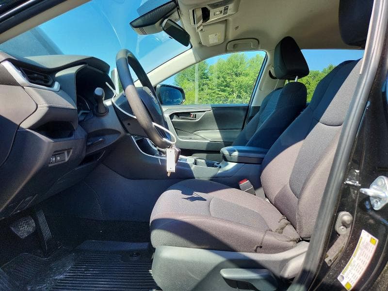2025 TOYOTA RAV4 LE 7