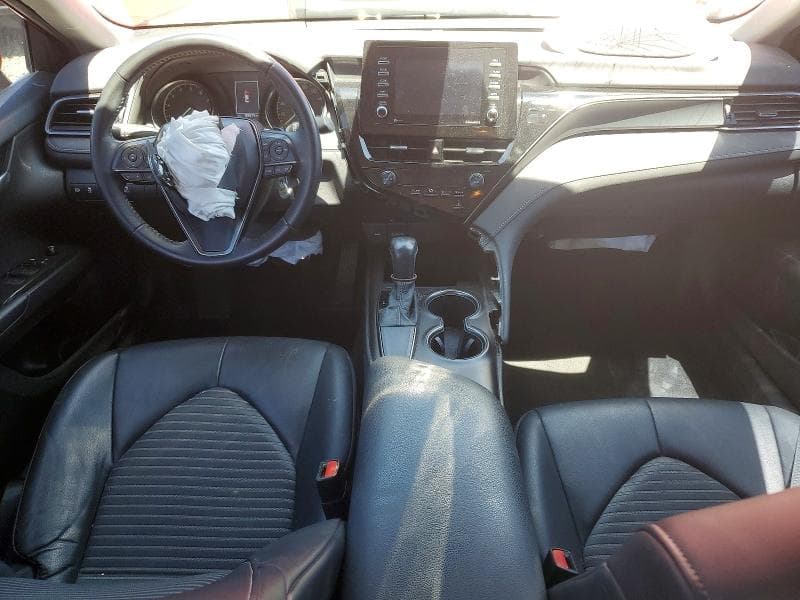 2021 TOYOTA CAMRY SE 8