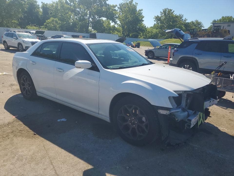 2018 CHRYSLER 300 S 4