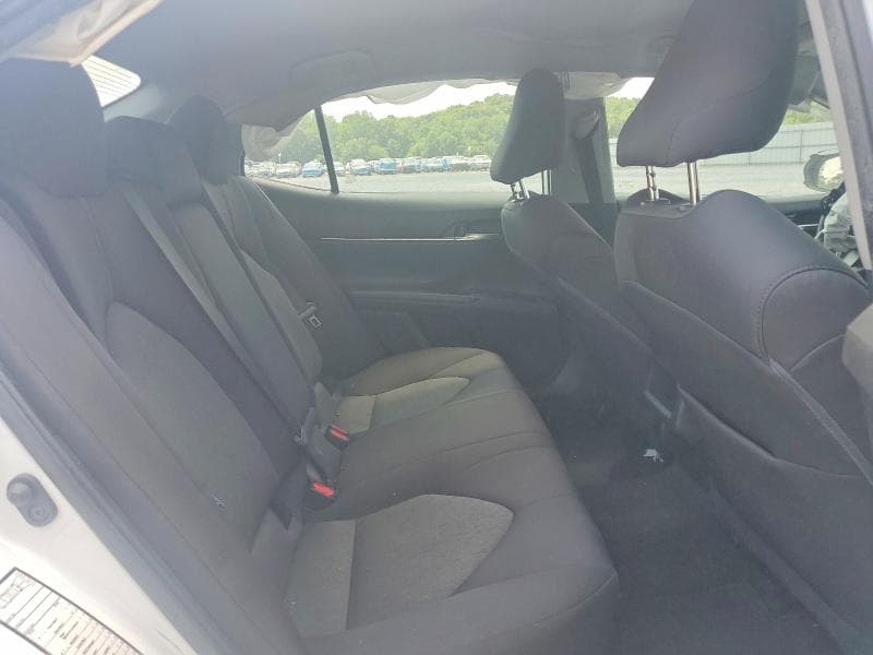 2020 TOYOTA CAMRY LE 10