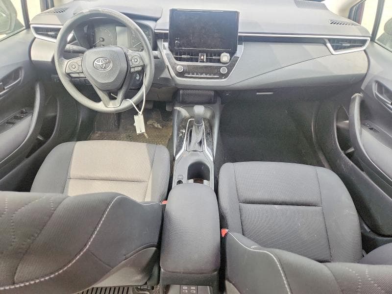 2024 TOYOTA COROLLA LE 8