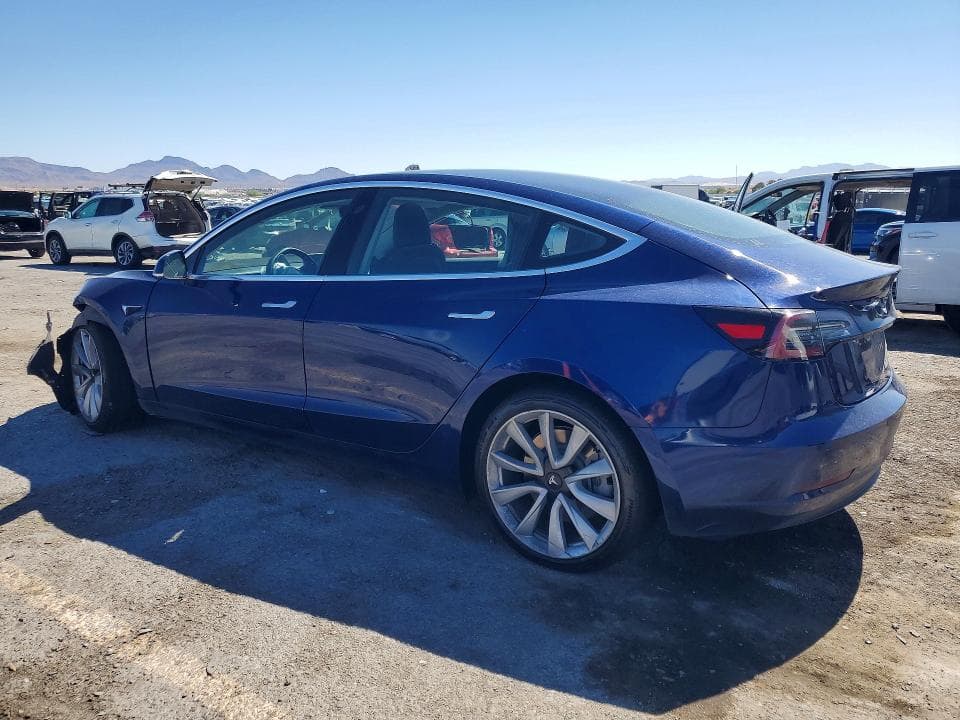 2018 TESLA MODEL 3 2