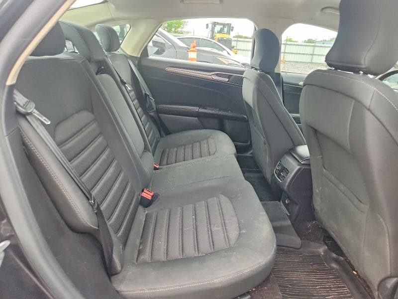 2019 FORD FUSION SE 10