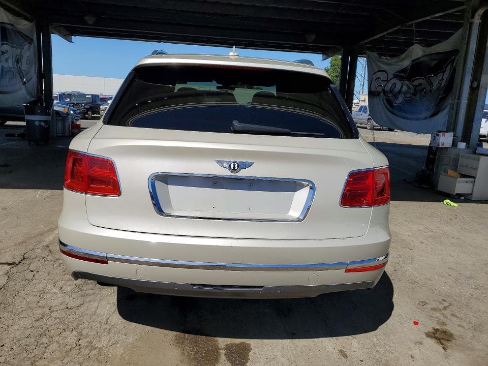 2018 BENTLEY BENTAYGA 6