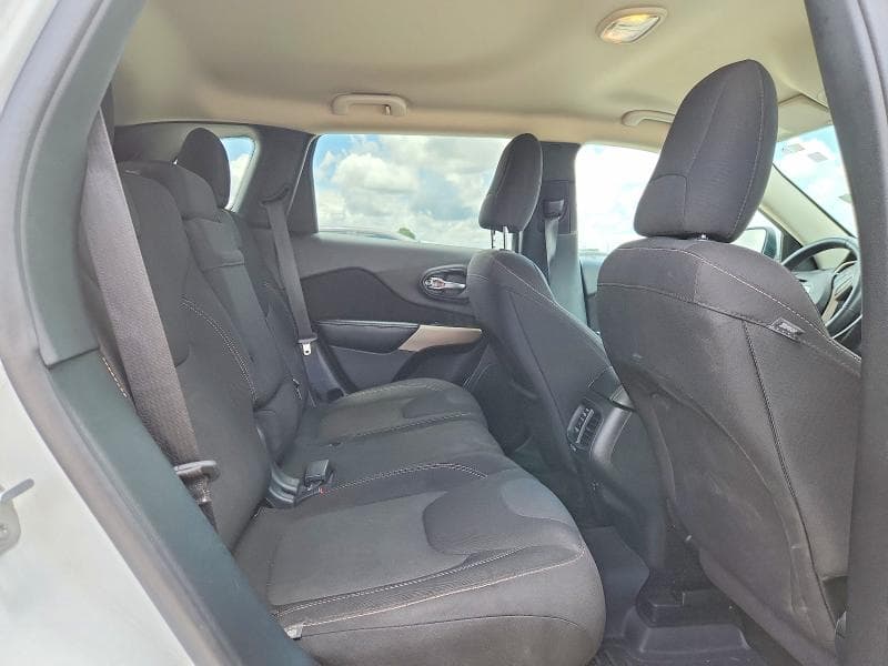 2017 JEEP CHEROKEE LATITUDE 11