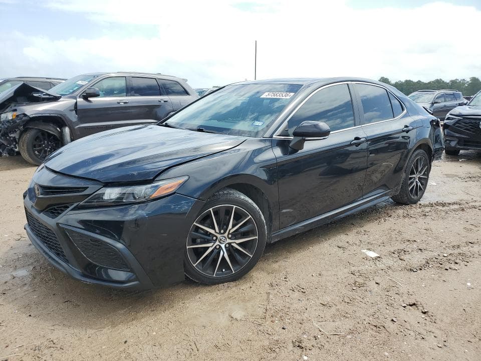 2022 TOYOTA CAMRY SE - 1
