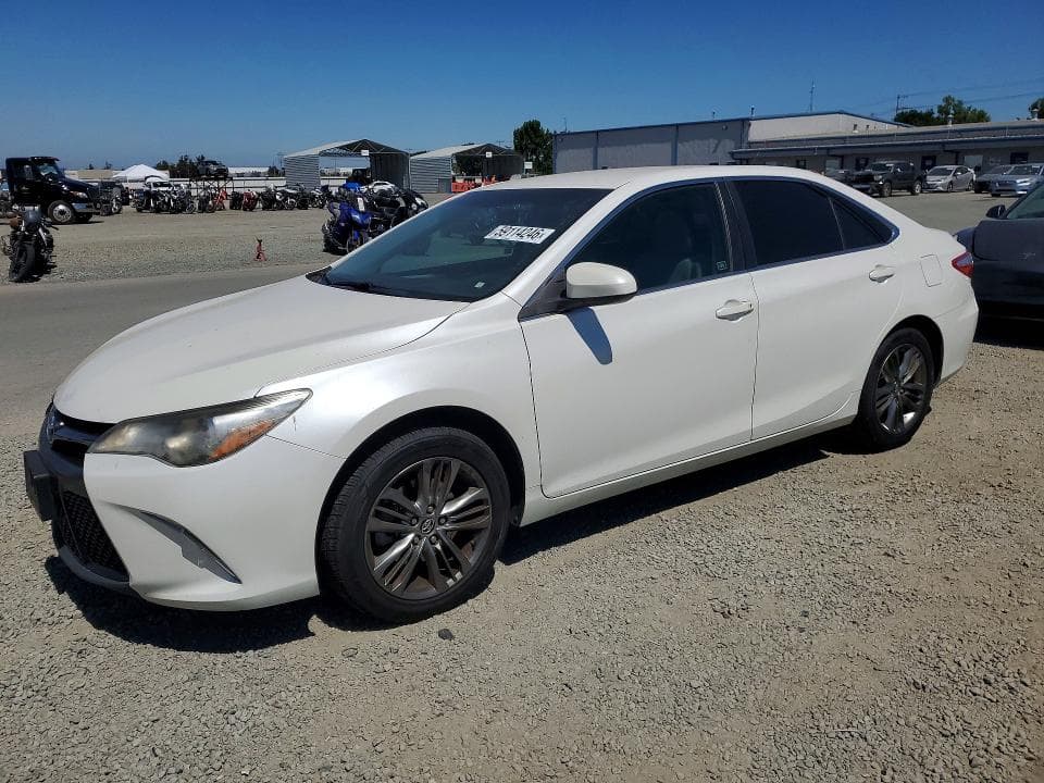 2017 TOYOTA CAMRY SE - 1