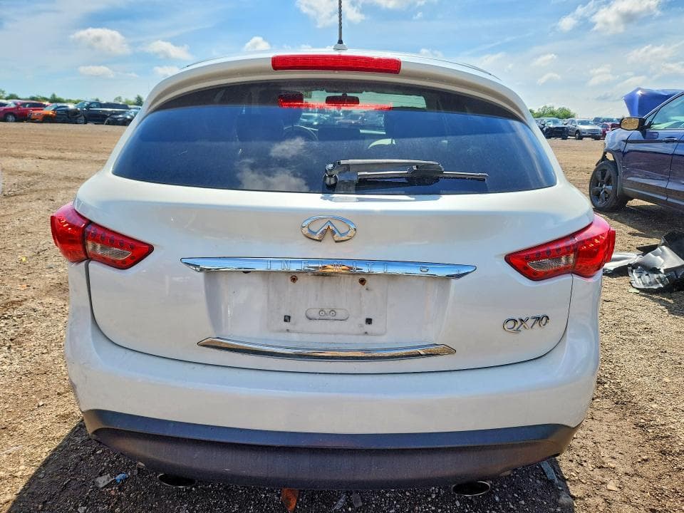 2017 INFINITI QX70 BASE 6