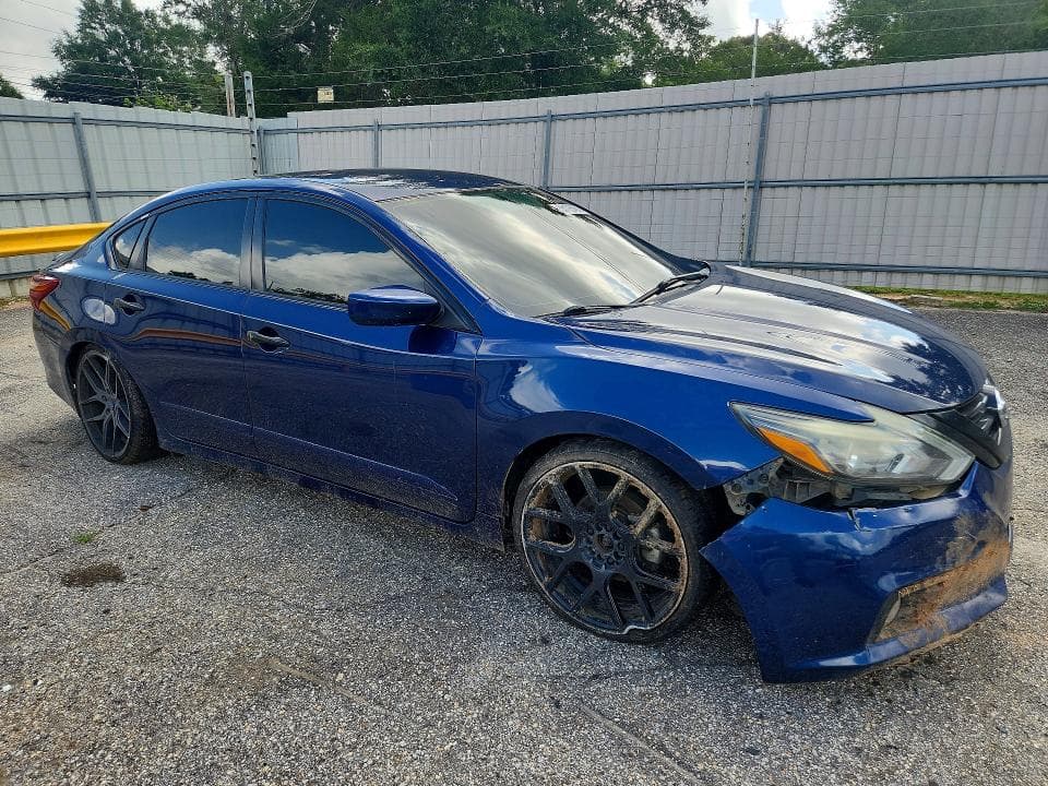 2017 NISSAN ALTIMA 2.5 SR 4