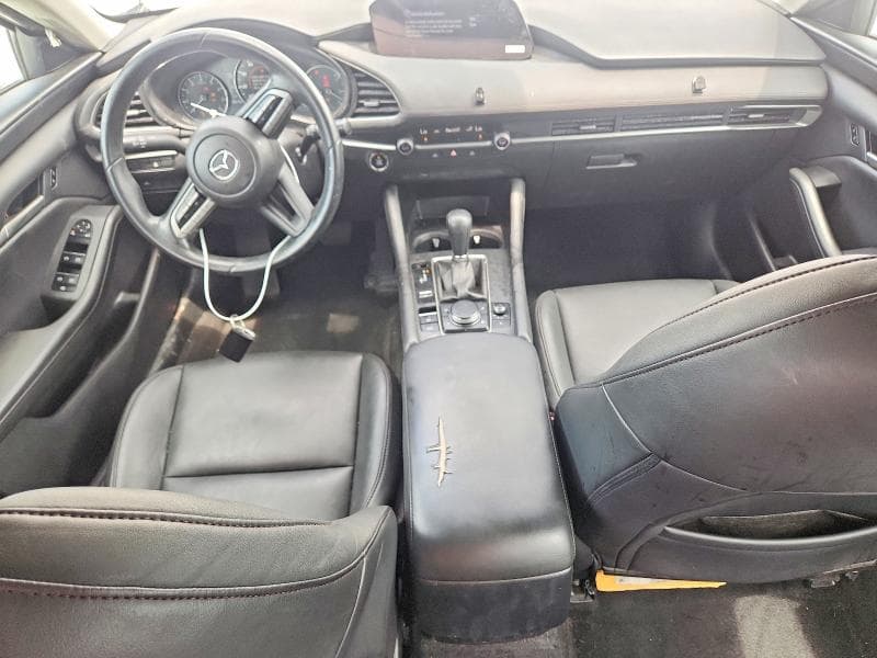 2021 MAZDA 3 SELECT 8