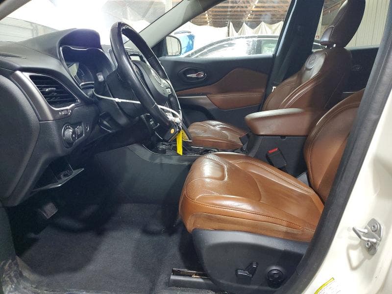 2019 JEEP CHEROKEE OVERLAND 7