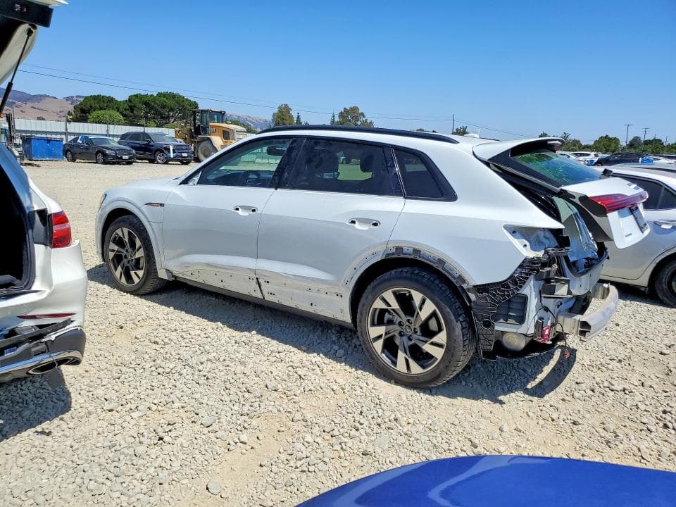 2021 AUDI E-TRON PREMIUM 2