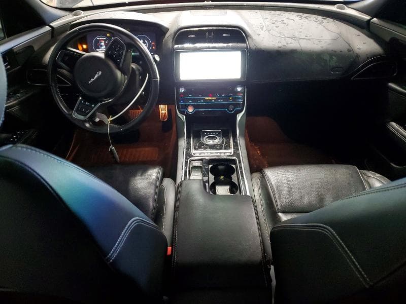 2019 JAGUAR XE S 8