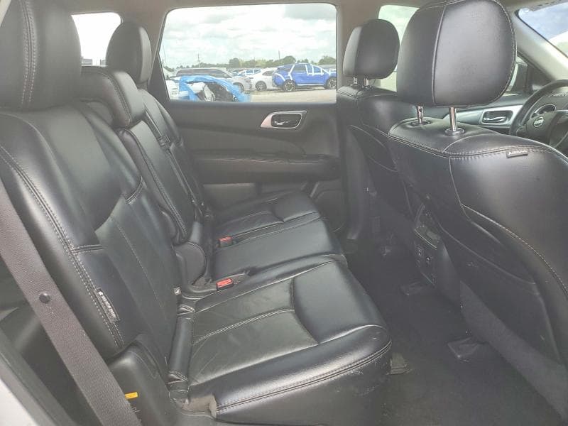 2018 NISSAN PATHFINDER SL 11