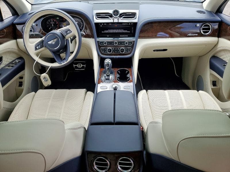2025 BENTLEY BENTAYGA 8