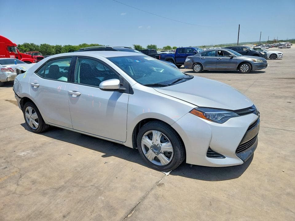 2018 TOYOTA COROLLA LE 4