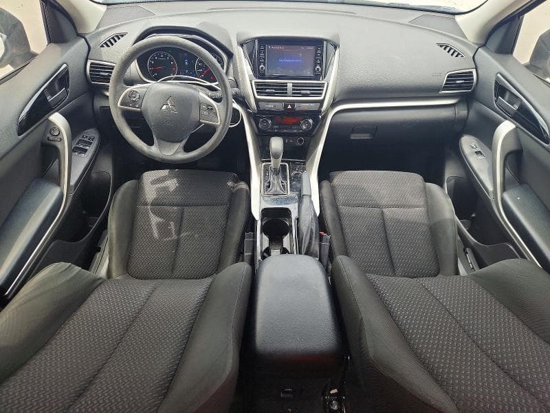2020 MITSUBISHI ECLIPSE CROSS ES 8