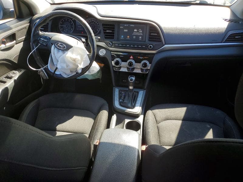 2019 HYUNDAI ELANTRA SE 8