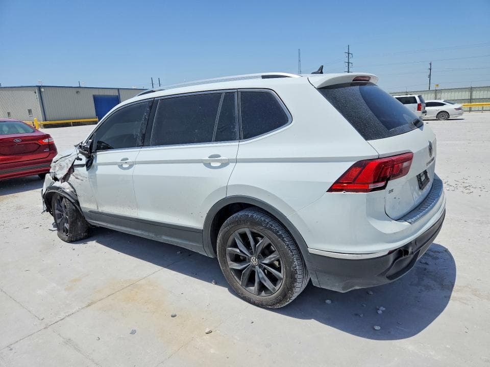 2022 VOLKSWAGEN TIGUAN SE 2