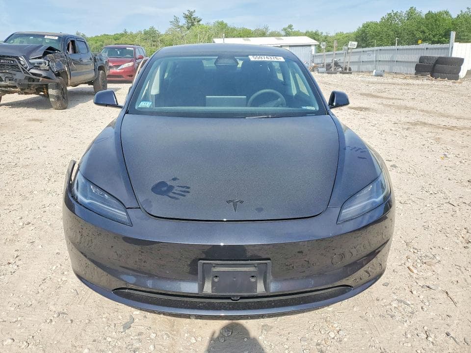 2026 TESLA MODEL 3 5