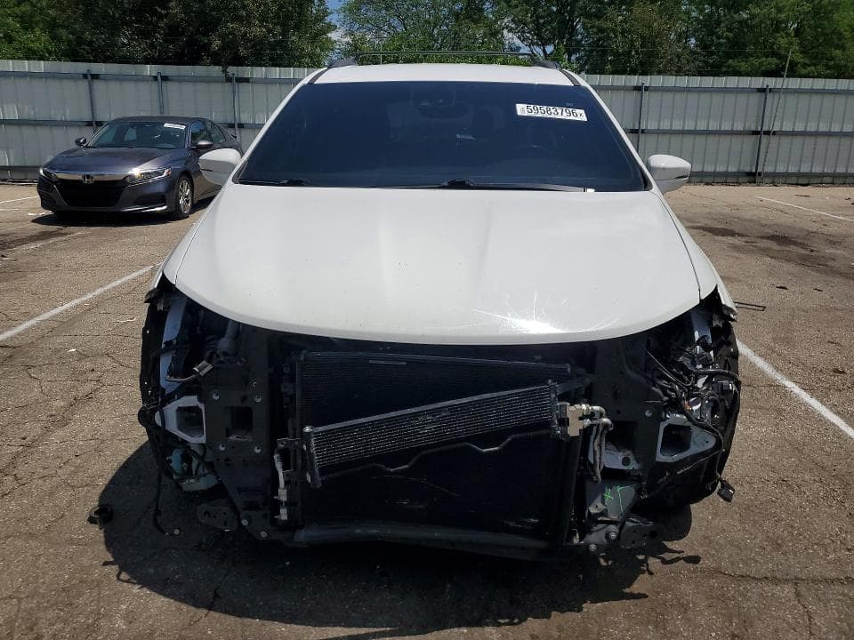 2022 CHRYSLER PACIFICA TOURING 5