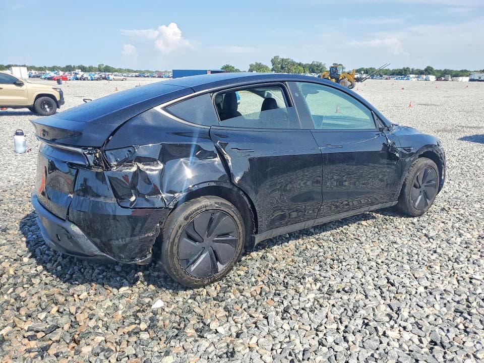 2026 TESLA MODEL Y 3