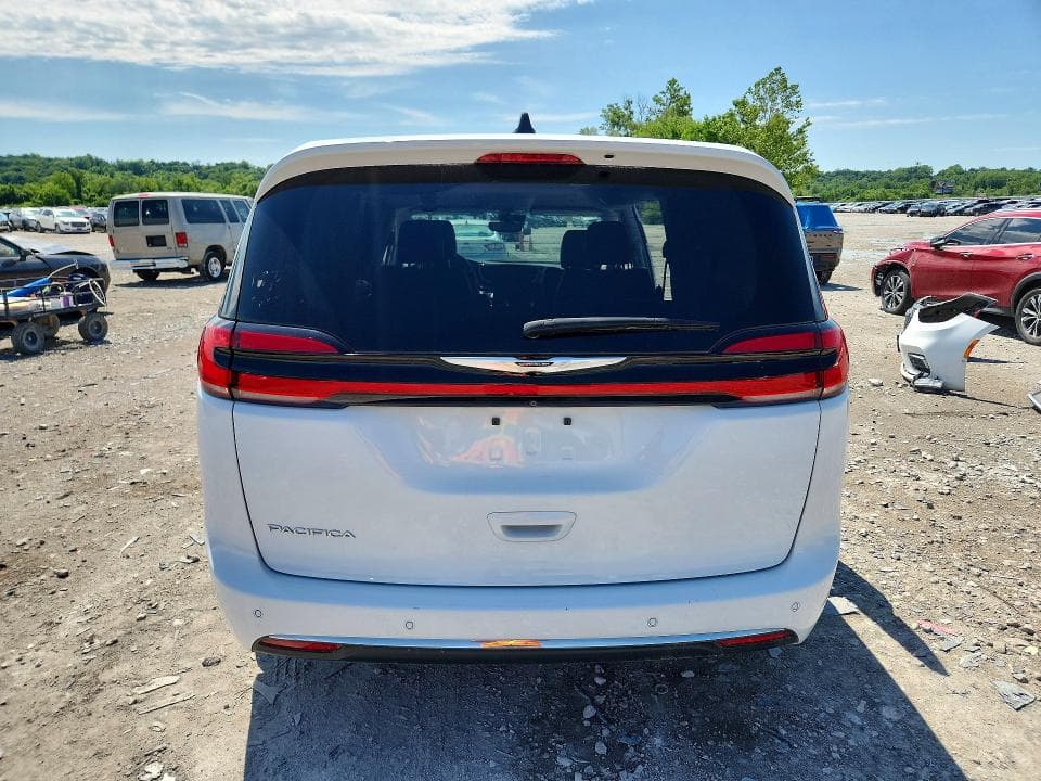 2024 CHRYSLER PACIFICA TOURING L 6