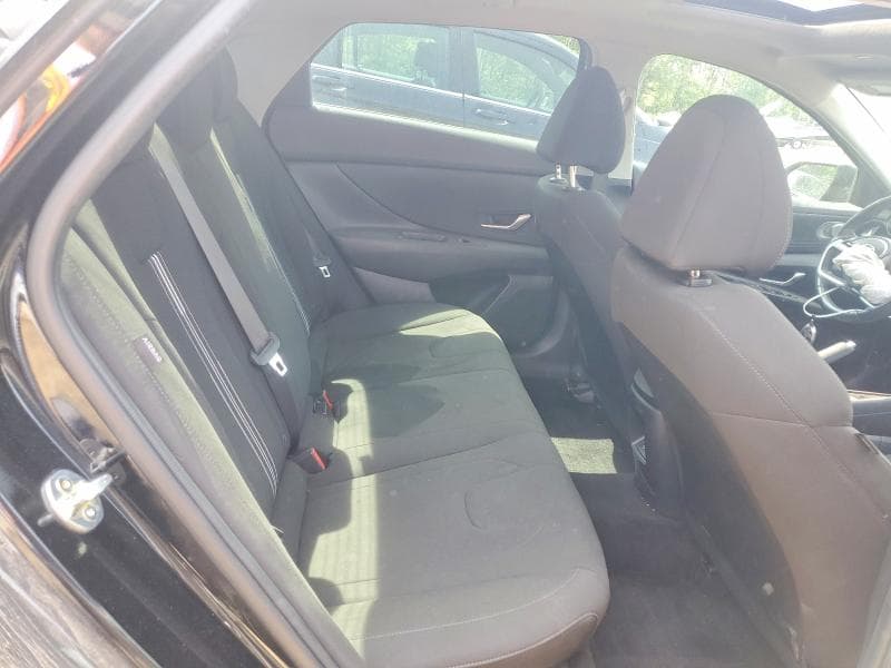 2024 HYUNDAI ELANTRA SEL 10