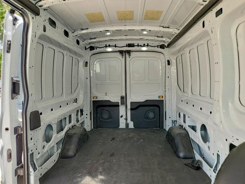 2026 FORD TRANSIT 10