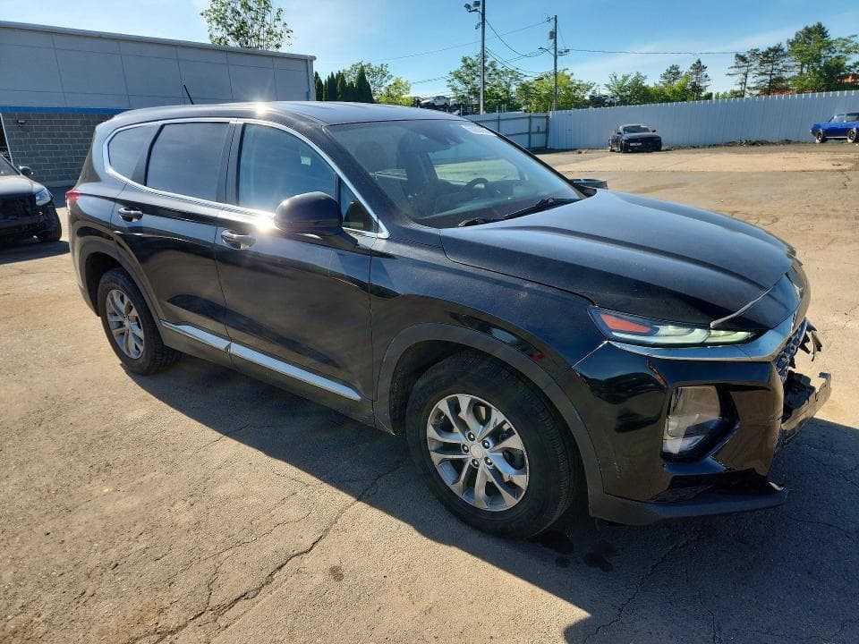 2019 HYUNDAI SANTA FE SE 4