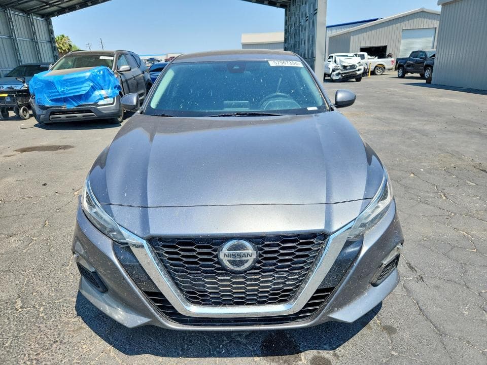 2022 NISSAN ALTIMA SV 5