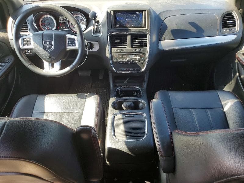 2017 DODGE GRAND CARAVAN GT 8