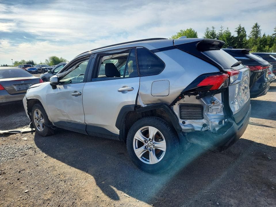 2023 TOYOTA RAV4 HYBRID XLE 2