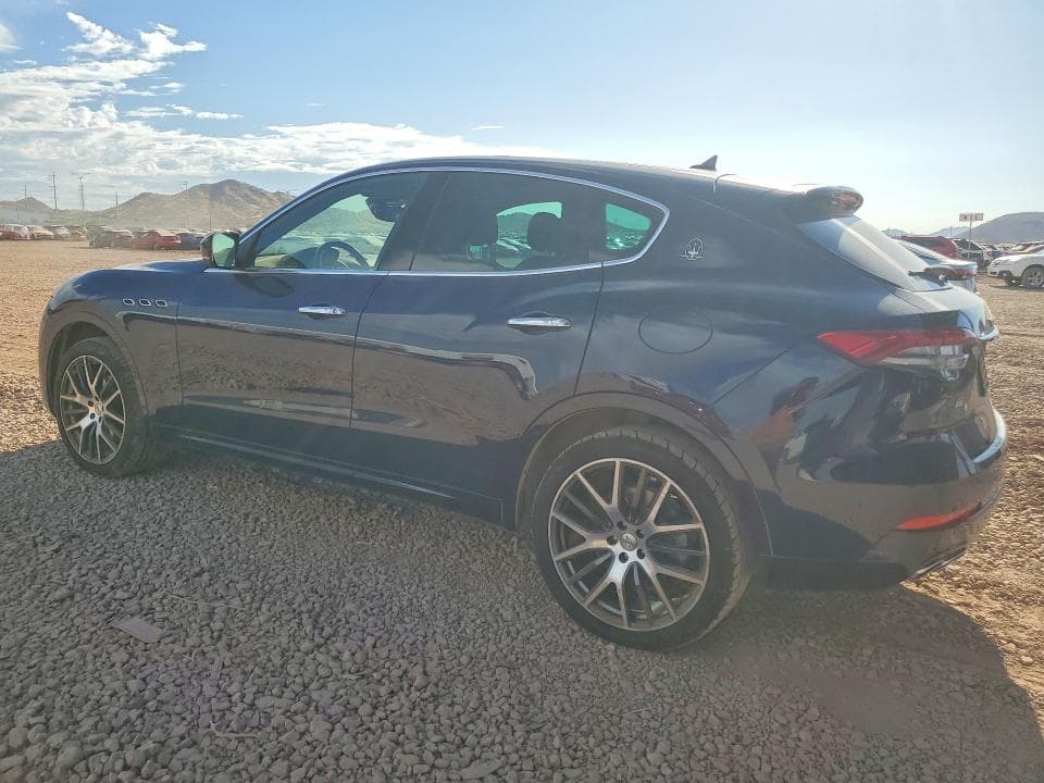 2021 MASERATI LEVANTE 2