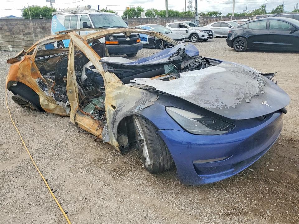 2022 TESLA MODEL 3 4