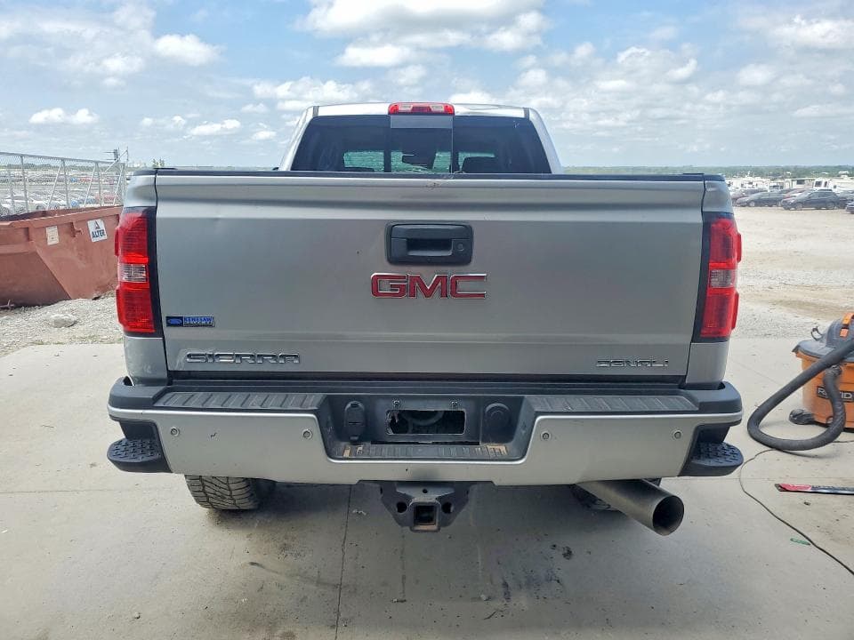 2019 GMC SIERRA K2500 DENALI 6