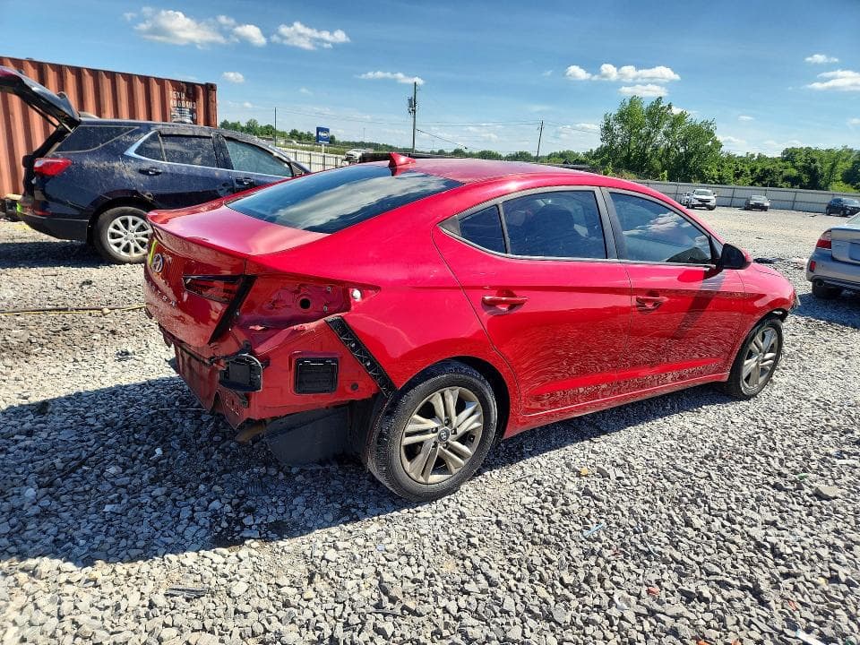 2020 HYUNDAI ELANTRA SEL 3