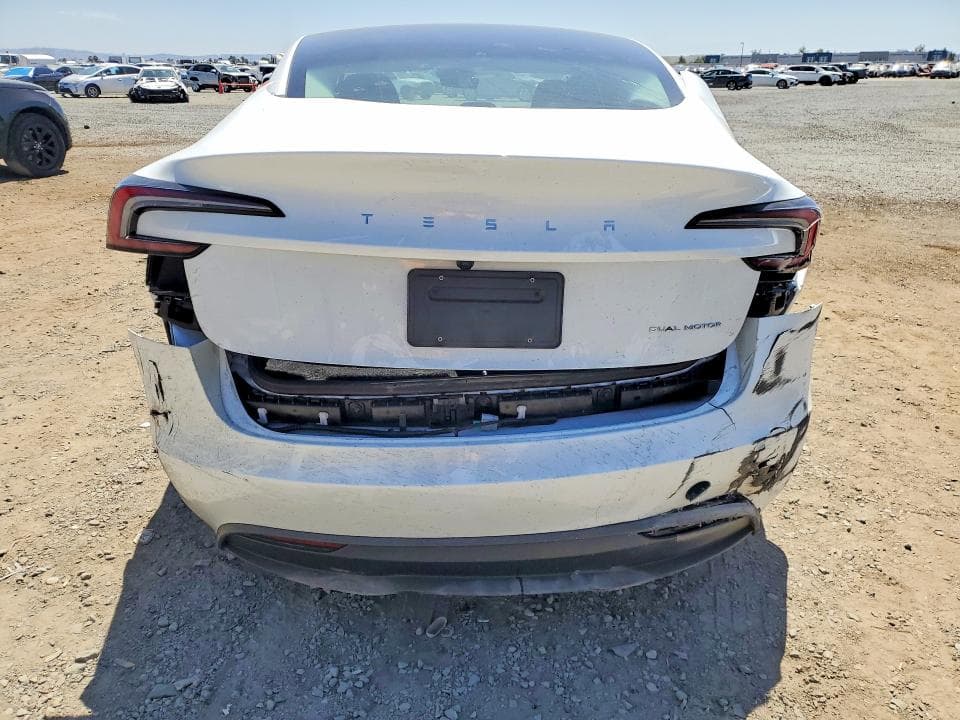 2025 TESLA MODEL 3 6